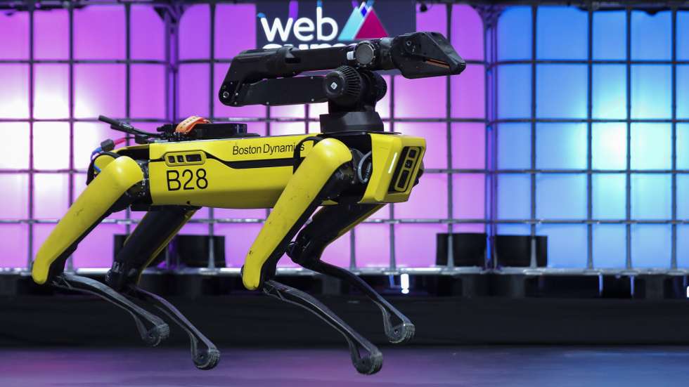 epa07978866 Spot, a quadruped robot by Boston Dynamics, is presented during the 2019 Web Summit at Atlantic Pavilion in Lisbon, Portugal, 07 November 2019. The 2019 Web Summit, considered the largest event of startups and technological entrepreneur ship in the world takes place from 04 to 07 November.  EPA/MIGUEL A. LOPES