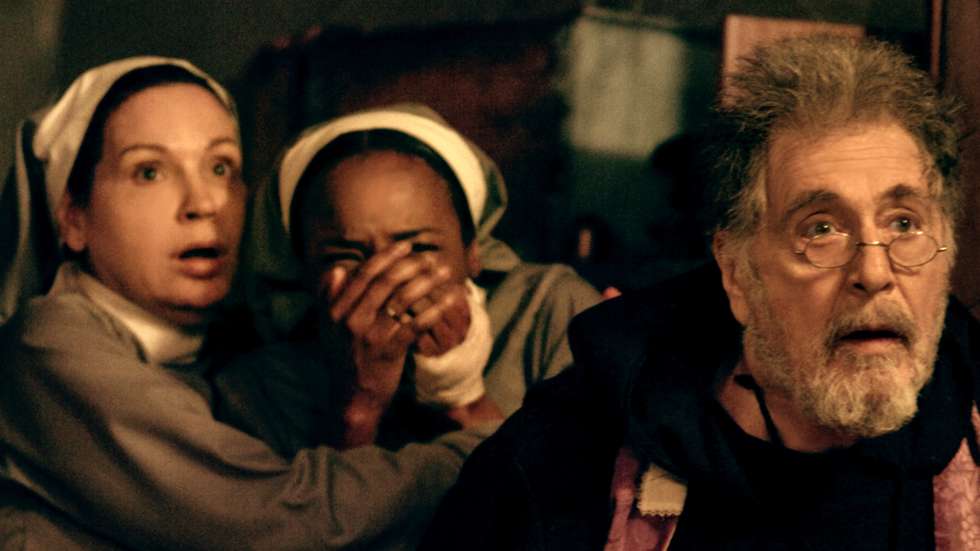 Al Pacino é um idoso frade exorcista em "O Ritual", de David Midell
