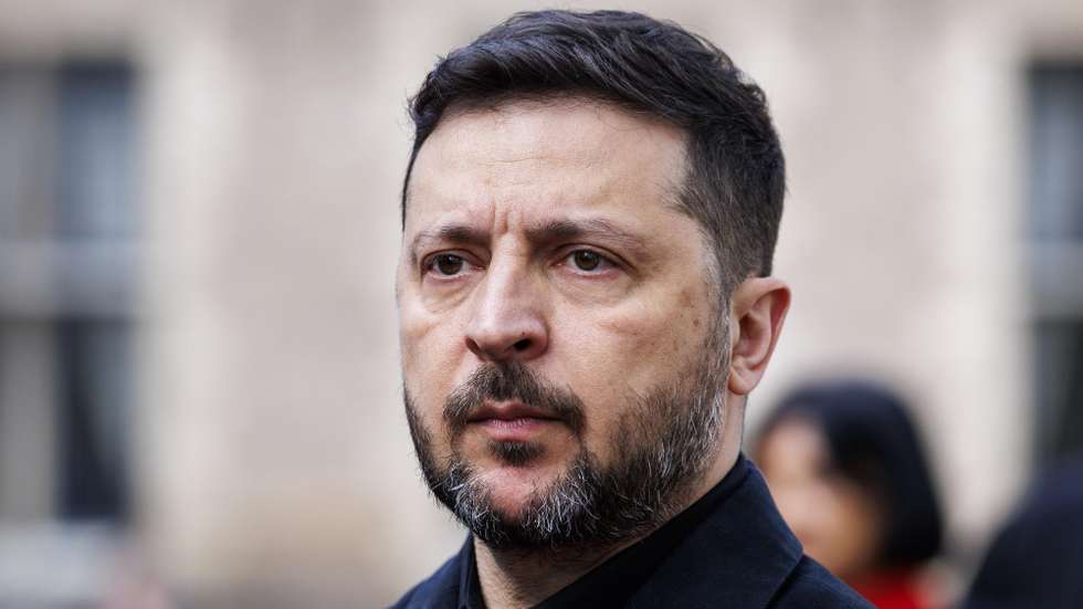 epa12893250 Ukrainian President Volodymyr Zelensky prior to the presentation of the Four Freedoms Awards at the Nieuwe Kerk in Middelburg, Netherlands, 16 April 2026. The awards are presented annually to individuals and organizations committed to safeguarding freedom and defending human rights.  EPA/ROBIN VAN LONKHUIJSEN