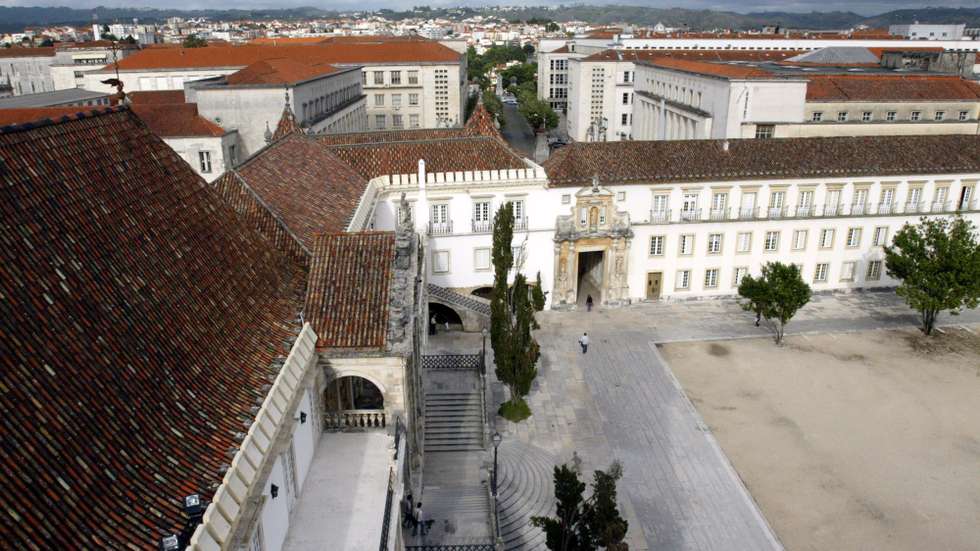 Vista geral da reitoria da Universidade de Coimbra, a 19 de Abril de 2007.
PAULO NOVAIS / LUSA