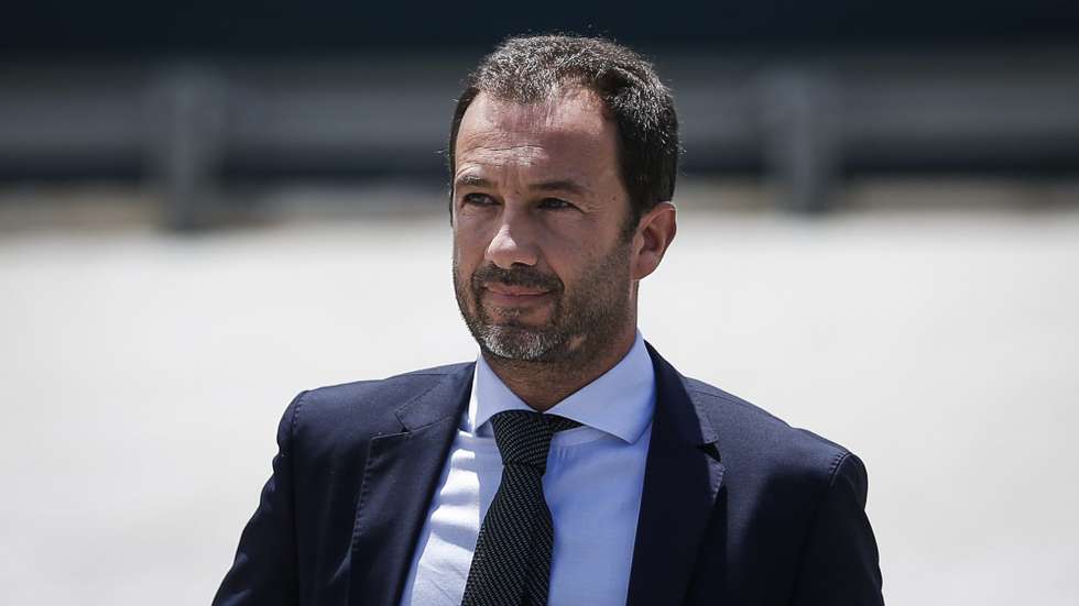 Frederico Varandas apontou o dedo ao diretor clínico da Unilabs, de quem vai fazer queixa, e resumiu ausência de Nuno Mendes e Sporar... a um email