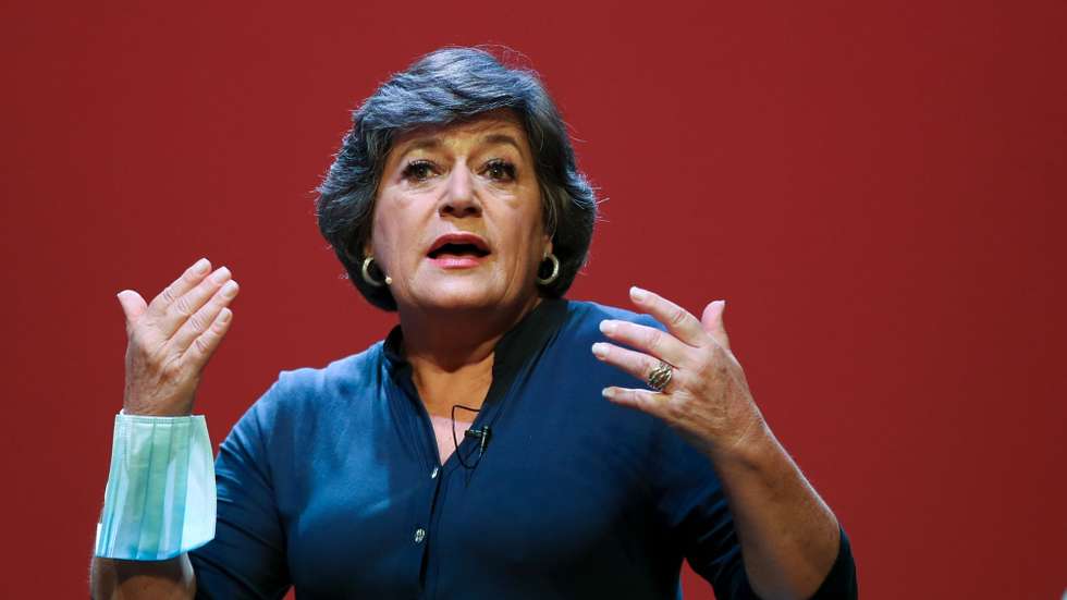 Ana Gomes, candidata às eleições presidenciais, durante sessão evocativa da data da implantação da República, 05 outubro 2020, no teatro Trindade, em Lisboa.  que marca o início de um conjunto de iniciativas de debate público, sob o lema "Cuidar da República e do Estado de Direito", a realizar durante o mês de Outubro em vários locais do país.    MANUEL DE ALMEIDA/LUSA