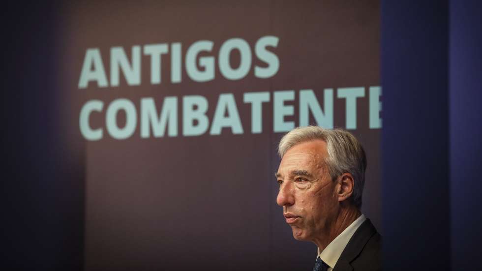 O ministro da Defesa Nacional, João Gomes Cravinho, durante a inauguração do Espaço Cidadão, integrado nas novas instalações do Balcão Único da Defesa, Lisboa, 04 de janeiro de 2021.  ANDRÉ KOSTERS/LUSA