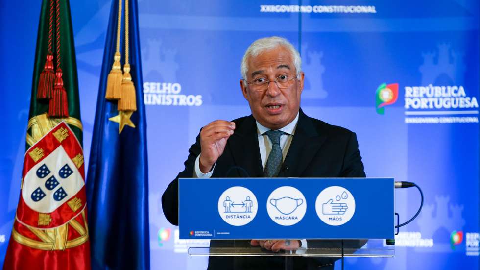 O primeiro-ministro, António Costa, durante uma conferência de imprensa após reunião do Conselho de Ministros, no Palácio da Ajuda, em Lisboa, 07 de janeiro de 2021. O primeiro-ministro admitiu hoje que na próxima semana o Governo poderá tomar medidas mais restritivas para fazer face ao aumento de contágios e adiantou que vai proceder à audição dos partidos e dos parceiros sociais. MANUEL DE ALMEIDA/LUSA