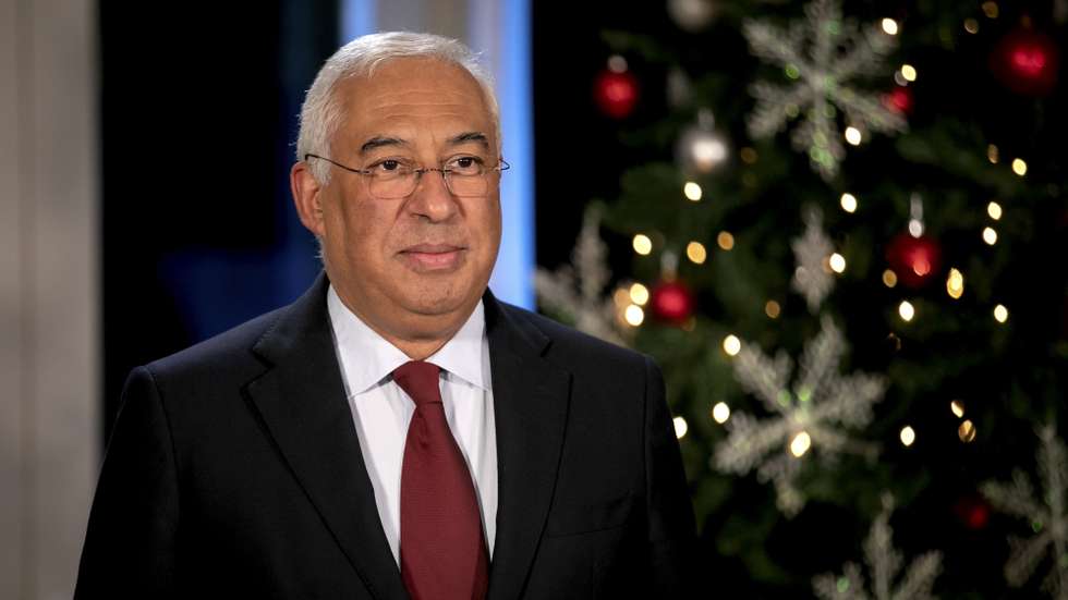 (Embargo até às 21:00 do dia 25 de dezembro de 2020). Fotografia cedida pelo Gabinete do primeiro-ministro da gravação da tradicional mensagem de Natal feita pelo primeiro-ministro, António Costa, Lisboa, 23 de dezembro de 2020.  PAULO VAZ HENRIQUES/GABINETE PRIMEIRO-MINISTRO/LUSA