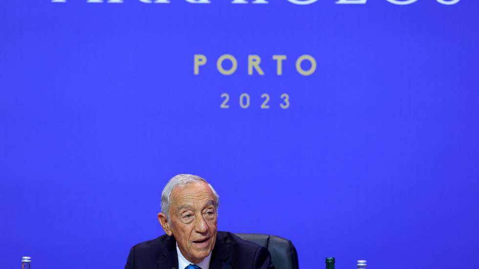epa10904173 Portugal's President Marcelo Rebelo de Sousa attends the joint press conference during the 18th Informal Meeting of the Non-Executive Heads of State of the European Union, known as the 'Arraiolos Group', in Porto, Portugal, 06 October 2023. The Arraiolos Group was established in 2003 in Arraiolos, Portugal. This meeting was attended by presidents from 13 countries, including Bulgaria, Italy, Estonia, Ireland, Greece, Croatia, Latvia, Hungary, Poland, Portugal, Finland, Malta, and Slovenia.  EPA/JOSE COELHO