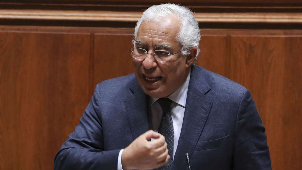 O primeiro-ministro, António Costa, intervém no debate sobre política geral, esta tarde na Assembleia da República, em Lisboa, 19 de janeiro de 2021. Portugal contabilizou hoje 218 mortes, um novo máximo de óbitos em 24 horas, relacionados com a covid-19, e 10.455 novos casos de infeção pelo novo coronavírus, segundo a Direção-Geral da Saúde (DGS). MIGUEL A. LOPES/LUSA