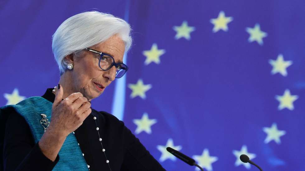 epa12600960 European Central Bank (ECB) President Christine Lagarde addresses a press conference following the meeting of the ECB Governing Council in Frankfurt am Main, Germany, 18 December 2025.  EPA/RONALD WITTEK