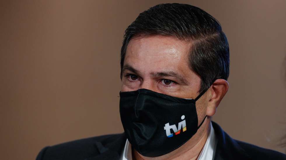 O presidente do conselho de administração da Media Capital, Mário Ferreira, momentos antes da conferência de imprensa, em  Lisboa, 24  de novembro de 2020. A ERC notificou a Media Capital de que se mantém a falta de transparência da titularidade das participações qualificadas, poderá retirar os direitos de voto a esses acionistas e obrigá-los a depositar as ações. ANTÓNIO COTRIM/LUSA