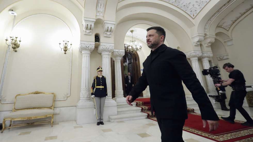 epa12953396 Ukrainian President, Volodimir Zelensky arrives at the Bucharest Summit of B9 (Bucharest Nine) and Nordic countries in Bucharest, Romania, 13 May 2026. The Bucharest Nine (B9) is a joint initiative by Romania and Poland, including NATO's Eastern Flank members: Bulgaria, the Czech Republic, Estonia, Hungary, Latvia, Lithuania and Slovakia.  EPA/ROBERT GHEMENT