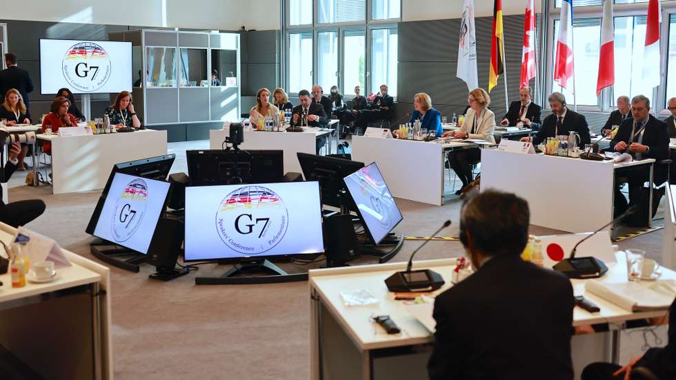 epa10187560 The G7 Speakers' Meeting at the Reichstag building in Berlin, Germany, 16 September 2022. The meeting aims to exchange knowledge, experience and opinions about parliamentary issues.  EPA/HANNIBAL HANSCHKE