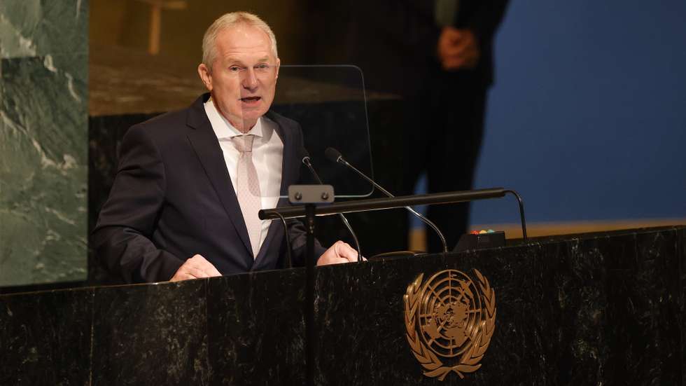 epa10195192 United Nations General Assembly President Csaba Korosi delivers his address during the 77th General Debate inside the General Assembly Hall at United Nations Headquarters in New York, New York, USA, 20 September 2022.  EPA/JASON SZENES