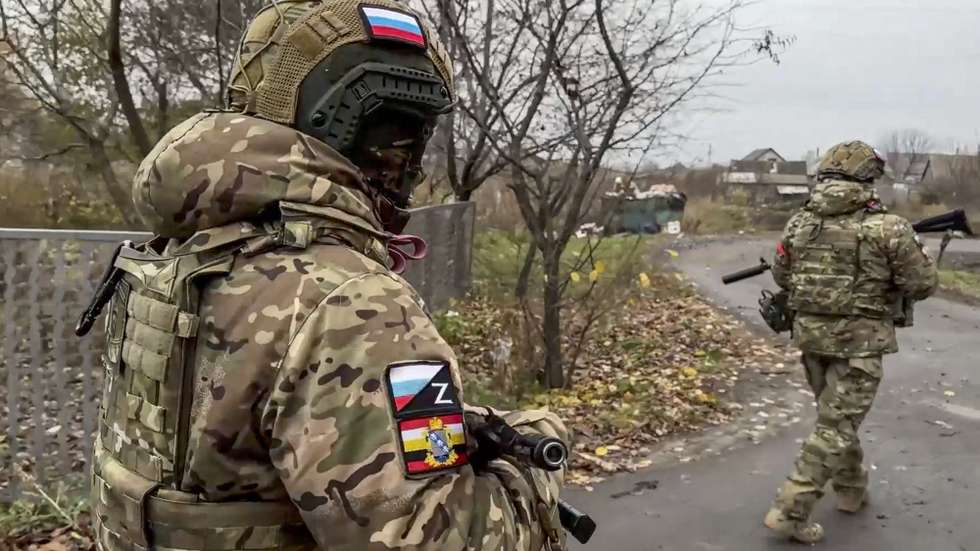 epa11734372 A still image taken from an undated handout video released by the Russian Defence Ministry Press-Service on 22 November 2024 shows Russian military volunteers of the 'Bars-Kursk' formation patrolling in the village of Korenevo, Kursk region, Russia. The 'Bars-Kursk' is a military formation consisting of volunteers from the Kursk region. Fighting between Russian and Ukrainian forces has been ongoing in the Kursk region since 06 August following a Ukrainian military incursion into the Russian border region.  EPA/RUSSIAN DEFENCE MINISTRY PRESS SERVICE HANDOUT -- BEST QUALITY AVAILABLE -- MANDATORY CREDIT -- HANDOUT EDITORIAL USE ONLY/NO SALES