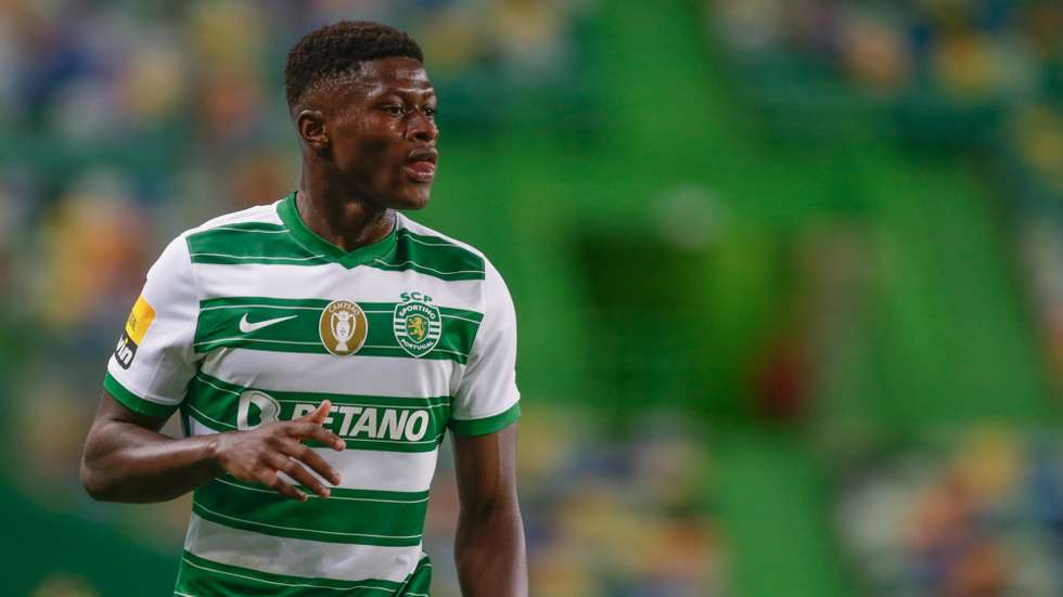 Nuno Mendes estreou-se pelo Sporting em junho de 2020, assinou um contrato profissional no 18.º aniversário, renovou em dezembro, foi campeão e sai agora para o milionário PSG