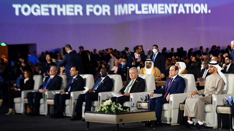 epa10292459 A handout photo made available by Egyptian Presidency shows Egyptian President Abdel Fattah al-Sisi (2-R), President of the United Arab Emirates and Ruler of the emirate of Abu Dhabi Sheikh Mohamed bin Zayed Al Nahyan (R) and United Nations Secretary General Antonio Guterres (3-R) attending the inauguration of United Nations Conference on Climate Change Conference (COP27), in Sharm El-Sheikh, in Egypt, 07 November 2022. The 2022 United Nations Climate Change Conference (COP27), running from 06 till 18 November in Sharm El-Sheikh, is expected to host one of the largest number of participants in the annual global climate conference of over 40,000 estimated attendees including heads of states and governments, civil society, media and other relevant stakeholders. The events will include Climate Implementation Summit, thematic days, flagship initiatives, and Green Zone activities engaging with climate and other global challenges.  EPA/EGYPTIAN PRESIDENCY HANDOUT  HANDOUT EDITORIAL USE ONLY/NO SALES