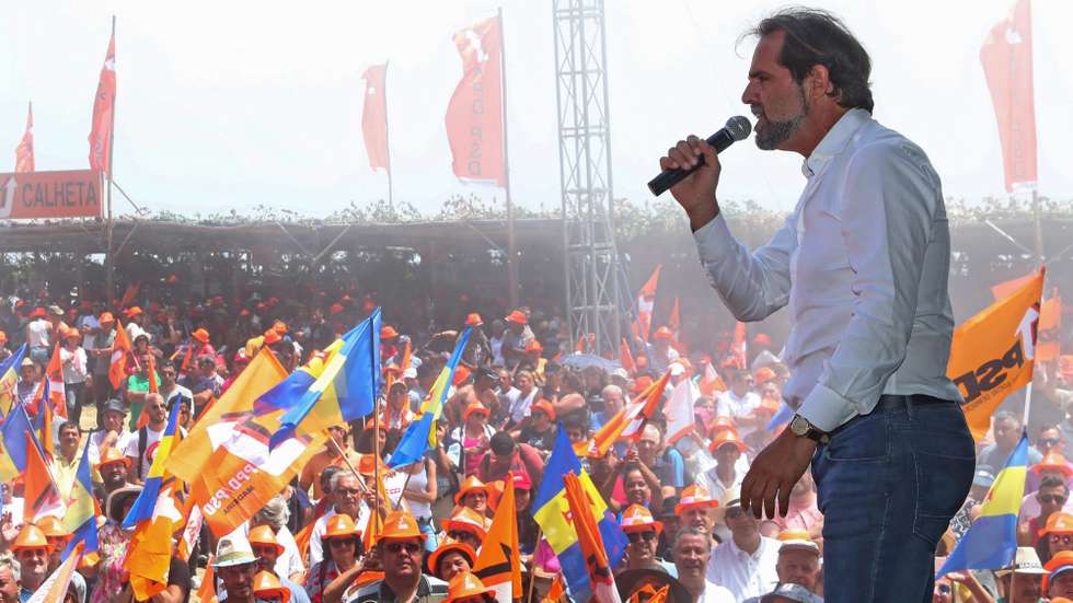 O PSD reforça que é "um Orçamento de Estado que, inclusive, deixa cair e simplesmente ignora 10 compromissos que o Governo da República tinha assumido"