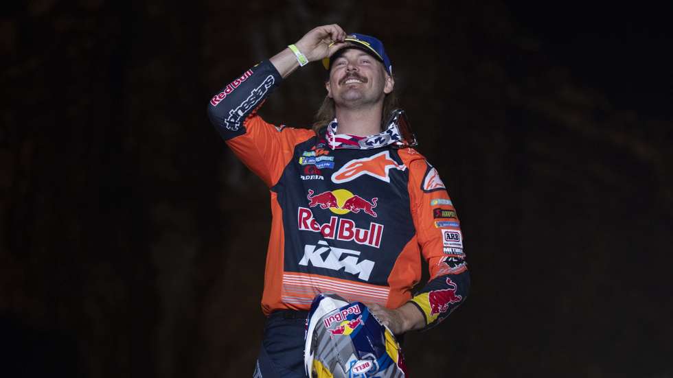 epa08137040 Australian Toby Price celebrates his third place  in the bike category after the last stage of the Rally Dakar 2020 in Qiddiya, Saudi Arabia, 17 January 2020.  EPA/ANDRE PAIN
