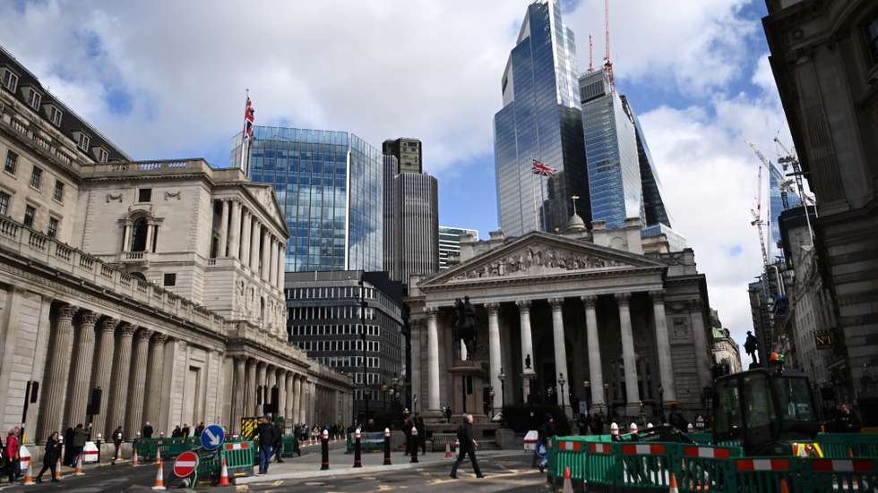 epa10522412 London's financial heart, the Bank of England in London, Britain, 14 March 2023. Concerns are growing following the collapse of the US bank SVB, that the UK could be impacted significantly. British tech start-ups could be hit hard as they find themselves unable to service payroll and other key costs. HSBC purchased SVB for one British pound to prevent a collapse the UK SVB arm.  EPA/ANDY RAIN