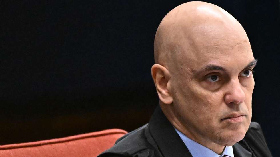 epa12364902 Brazilian Supreme Court Justice Alexandre de Moraes participates in the trial against former President Jair Bolsonaro for an attempted coup d'état at the Federal Supreme Court in Brasília, Brazil, 09 September 2025. Presiding over the trial, Alexandre de Moraes stated that Bolsonaro led a “criminal organization” that carried out various acts to stage a coup and “perpetuate itself in power” after losing the 2022 elections.  EPA/Andre Borges
