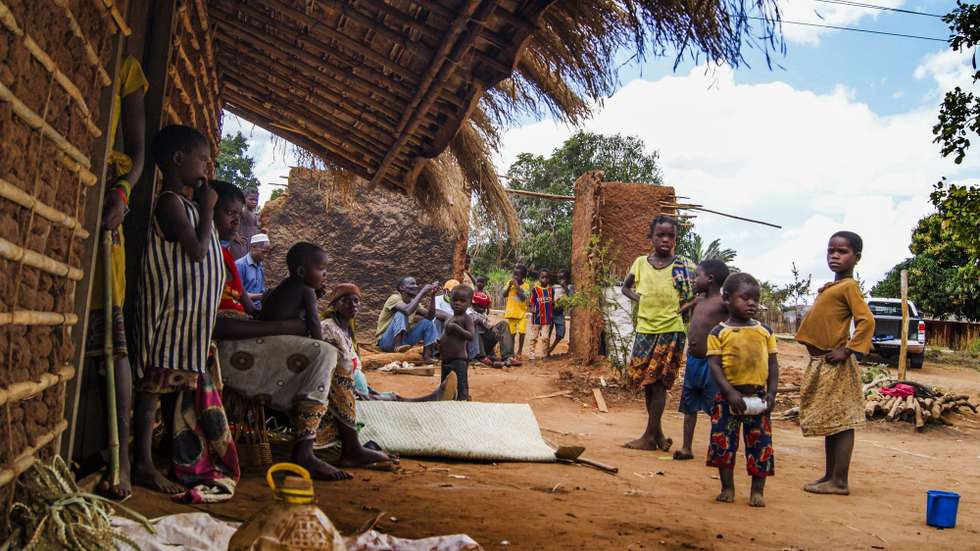 Comunidades que regressaram à aldeia 19 de outubro, atacada por grupos armados em Quissanga, Cabo Delgado, Moçambique