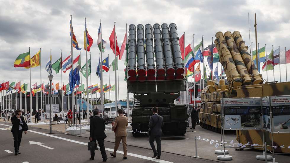 epa10800111 Visitors and specialists walk past the anti-aircraft missile system Viking during the International Military-Technical Forum 'Army-2023' held at the Patriot Park in Kubinka, outside Moscow, Russia, 14 August 2023. The International Military-Technical Forum 'Army-2023' is held from 14 to 20 August 2023 at Patriot Expo, Kubinka Air Base and Alabino military training grounds.  EPA/YURI KOCHETKOV
