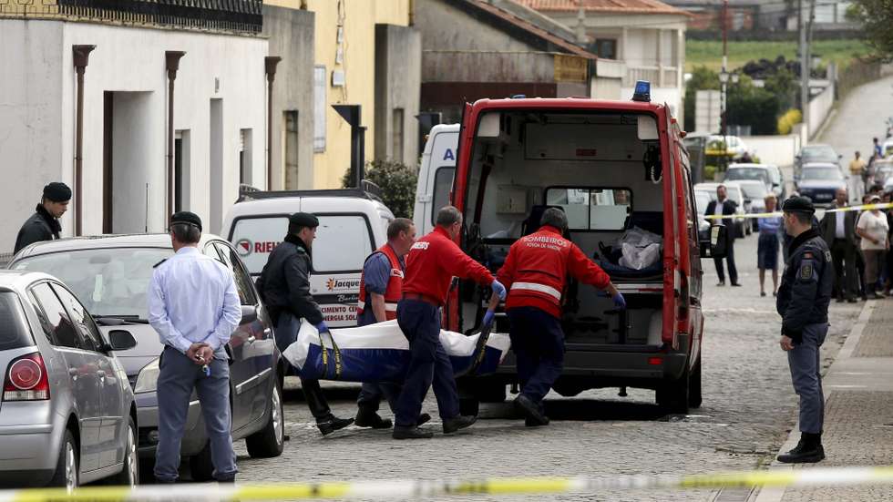 A queda terá sido fatal e o óbito declarado no local