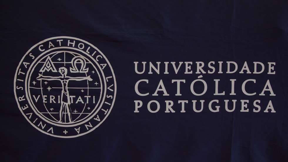 A agressão terá ocorrido num evento organizado pela Associação Académica do Instituto de Estudos Políticos e pela Associação Académica de Direito, da Universidade Católica Portuguesa