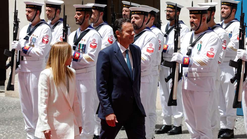 epa13122799 Italy's Prime Minister Giorgia Meloni welcomes Portugal's Prime Minister Luis Montenegro before a meeting at the Chigi Palace in Rome, Italy, 20 July 2026.  EPA/GIUSEPPE LAMI