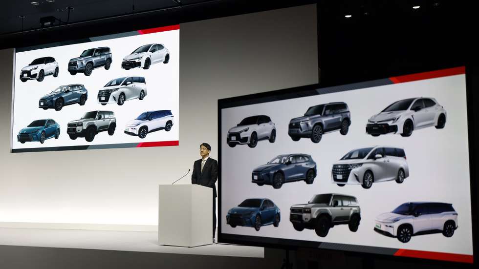 epa12082463 Toyota Motor Corp. President and CEO Koji Sato speaks during a news conference announcing the carmaker financial results, in Tokyo, Japan, 08 May 2025. Toyota Motor Corporation announced its consolidated earnings forecast for the year ending 31 March 2026, with a net profit down 34.9 percent year-on-year due to the impact of the high tariff measures imposed by the US Trump administration.  EPA/FRANCK ROBICHON