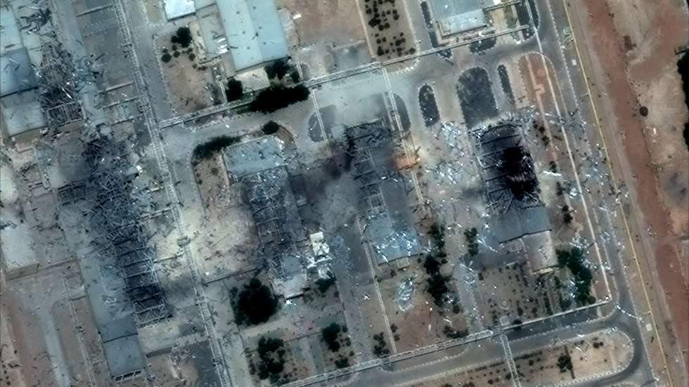 epa12191674 A handout satellite image made available by Maxar Technologies shows damage at the Isfahan nuclear technology center after US airstrikes, in Isfahan, Iran, 22 June 2025. The US Department of Defense announced on 22 June, that the US Central Command conducted overnight strikes against three nuclear facilities in Iran.  EPA/MAXAR TECHNOLOGIES HANDOUT -- MANDATORY CREDIT: SATELLITE IMAGE 2025 MAXAR TECHNOLOGIES -- THE WATERMARK MAY NOT BE REMOVED/CROPPED --HANDOUT EDITORIAL USE ONLY/NO SALES