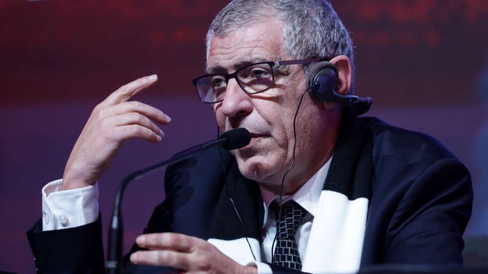 epa11065585 Besiktas' new head coach Fernando Santos attends a press conference and signing ceremony in Istanbul, Turkey, 09 January 2024. Santos is officially presented as new head coach of the Turkish Super Lig club.  EPA/ERDEM SAHIN