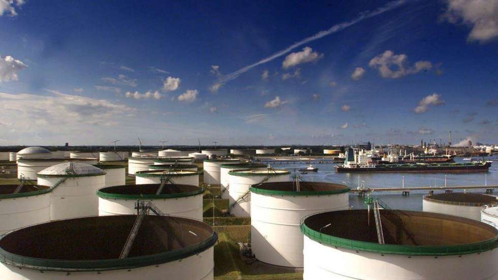 O preço do petróleo da OPEP tem vindo a cair nas últimas semanas, apesar do corte na produção, negociando a 74,92 dólares na segunda-feira, menos 11% do que no passado dia 1 de dezembro