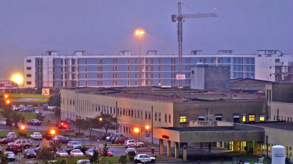fachada do servico de urgencias do hospital de ponta delgada.FOTO DE EDUARDO COSTA