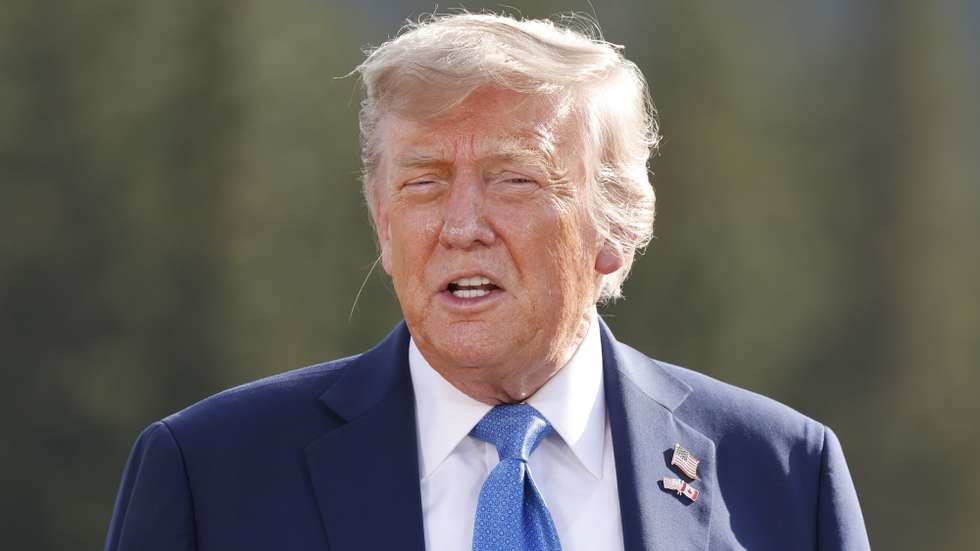 epa12180142 US President Donald Trump participates in a family photo during the Group of Seven (G7) Summit at the Kananaskis Country Golf Course in Kananaskis, Alberta, Canada, 16 June 2025. World leaders are gathered from 15 to 17 June 2025 for the annual G7 Summit.  EPA/LUDOVIC MARIN / POOL
