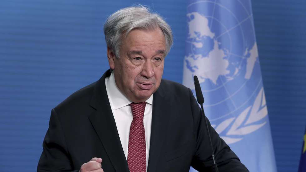 epa08889992 UN Secretary-General Antonio Guterres and German Foreign Minister Heiko Maas (not pictured) give a press conference after a meeting in Berlin, Germany, 17 December 2020.  EPA/Michael Sohn / POOL