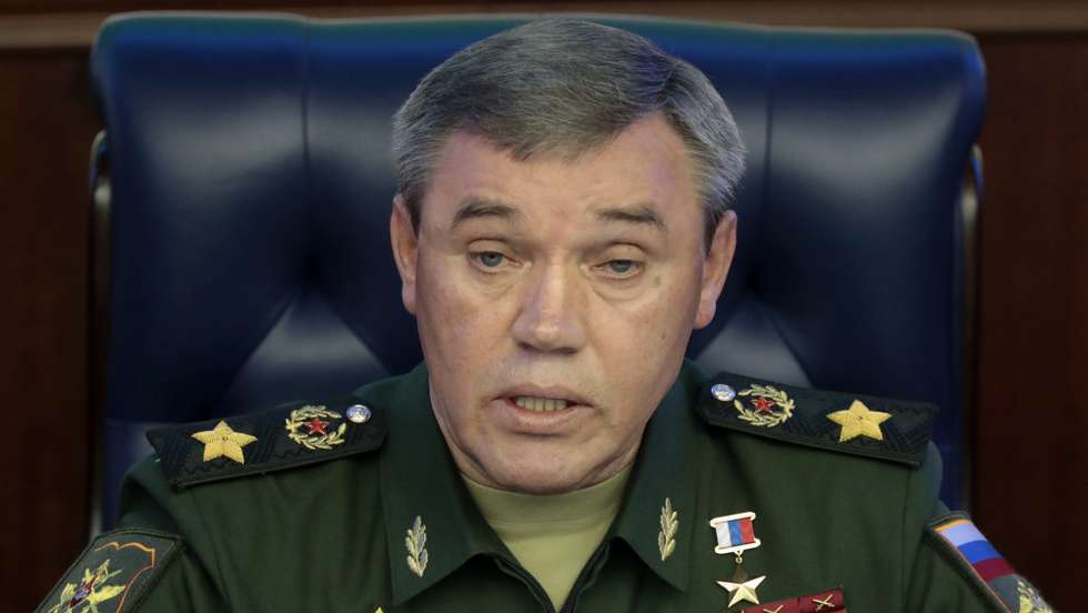 epa07000957 General of Army Valery Gerasimov, chief of the General Staff of Russian Army, informs foreign diplomats about the upcoming Russian biggest ever military maneuvers, Vostok 2018 (East 2018), during a briefing at the Defense Ministry in Moscow, Russia, 06 September 2018. Reports state that the exercises will be the biggest since 1981 military exercises, and will involve forces of two military districts (central and far east) including 297,000 military servicemen, more than 1000 different military aircrafts, up to 36,000 tanks, APCes, and other vehicles, plus 80 warships. Forces from China and Mongolia will take part in the exercises. Vostok 2018 and will run from 11 to 17 September in the Russian Far East.  EPA/SERGEI CHIRIKOV