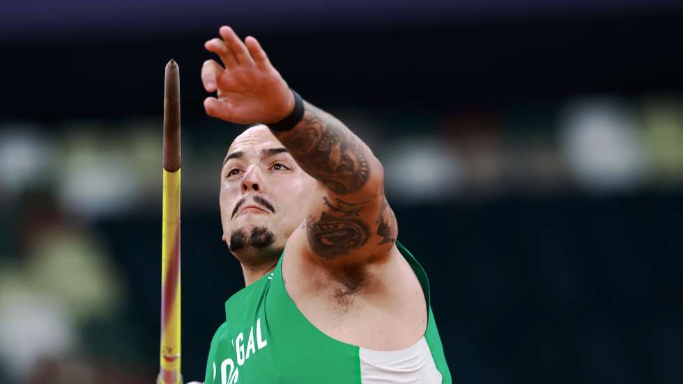 epa12384487 Leandro Ramos of Portugal competes in the Men's Javelin Throw qualification at the World Athletics Championships 2025 in Tokyo, Japan, 17 September 2025.  EPA/ALEX PLAVEVSKI