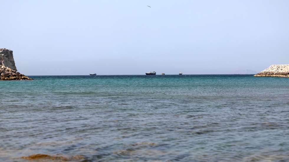 epa12194525 Ships in the Strait of Hormuz as seen from Khasab, Musandam Governorate, Oman, 24 June 2025. The Iranian parliament approved a measure to close the Strait of Hormuz following US strikes on three of Iran's key nuclear sites on 22 June 2025. Israel and Iran have been exchanging fire since Israel launched strikes across Iran on 13 June 2025.  EPA/ALI HAIDER
