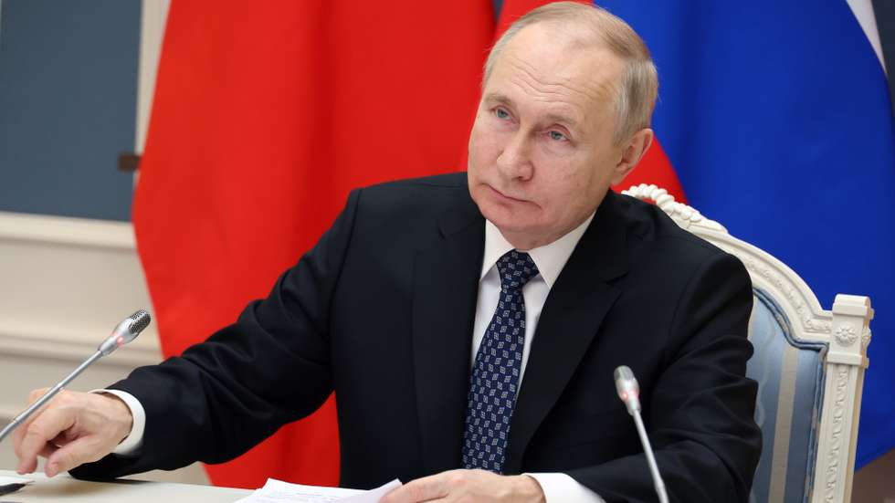 epa10382494 Russian President Vladimir Putin holds a meeting with Chinese President Xi Jinping via video conference at the Kremlin in Moscow, Russia, 30 December 2022.  EPA/MIKHAEL KLIMENTYEV/SPUTNIK/KREMLIN POOL MANDATORY CREDIT