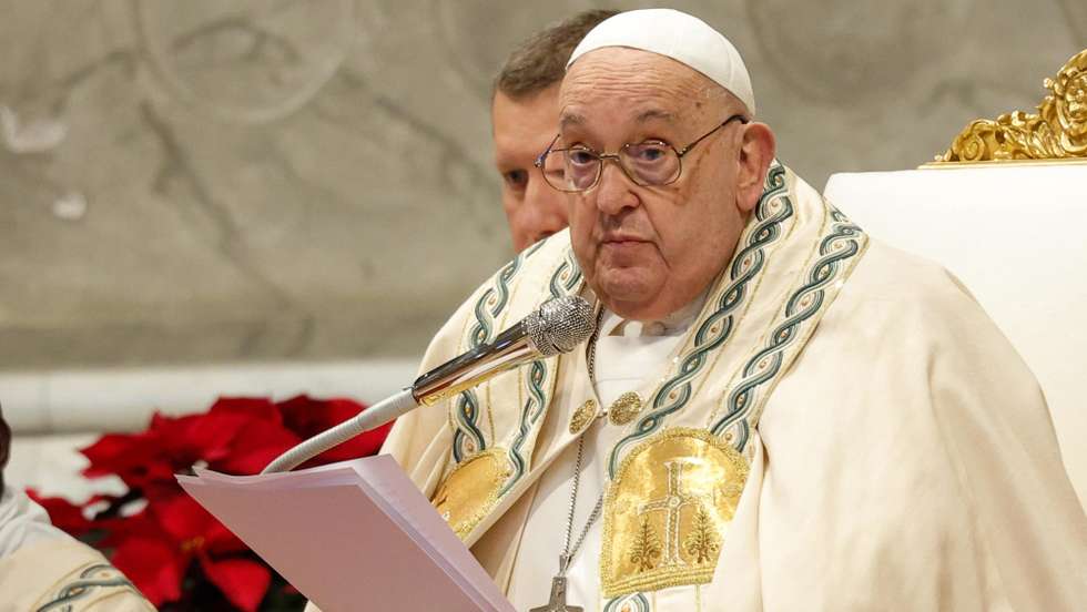 epa11801079 Pope Francis presides over a Solemnity of Mary, Mother of God - Holy Mass, on the occasion of the 58th World Day of Peace, in Saint Peter's Basilica at Vatican City, 01 January 2025.  EPA/GIUSEPPE LAMI