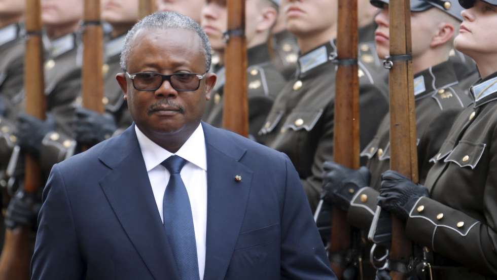 epa12168119 President of Guinea-Bissau Umaro Sissoco Embalo walks past the honor guard during a welcoming ceremony hosted by the Latvian president prior to their meeting in Riga, Latvia, 10 June 2025. During the meeting, both presidents discussed bilateral relations between the two countries, current security challenges in Africa and Europe, and cooperation in international organizations.  EPA/TOMS KALNINS