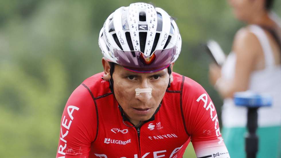 epa10069060 Colombian rider Nairo Quintana of Team Arkea Samsic in action during the 11th stage of the Tour de France 2022 over 151.7km from Albertville to the Col du Granon Serre Chevalier in the commune of Saint-Chaffrey, France, 13 July 2022.  EPA/YOAN VALAT