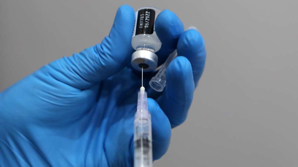 Uma vacina da Pfizer contra a Covid-19