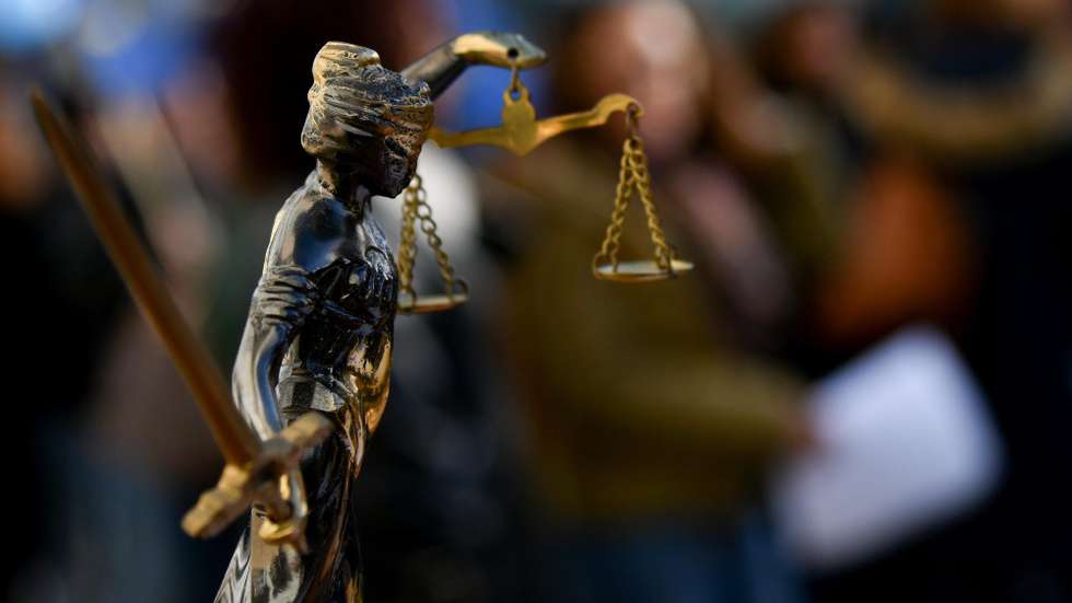 Protesto dos oficiais de justiça em frente ao Tribunal de Braga