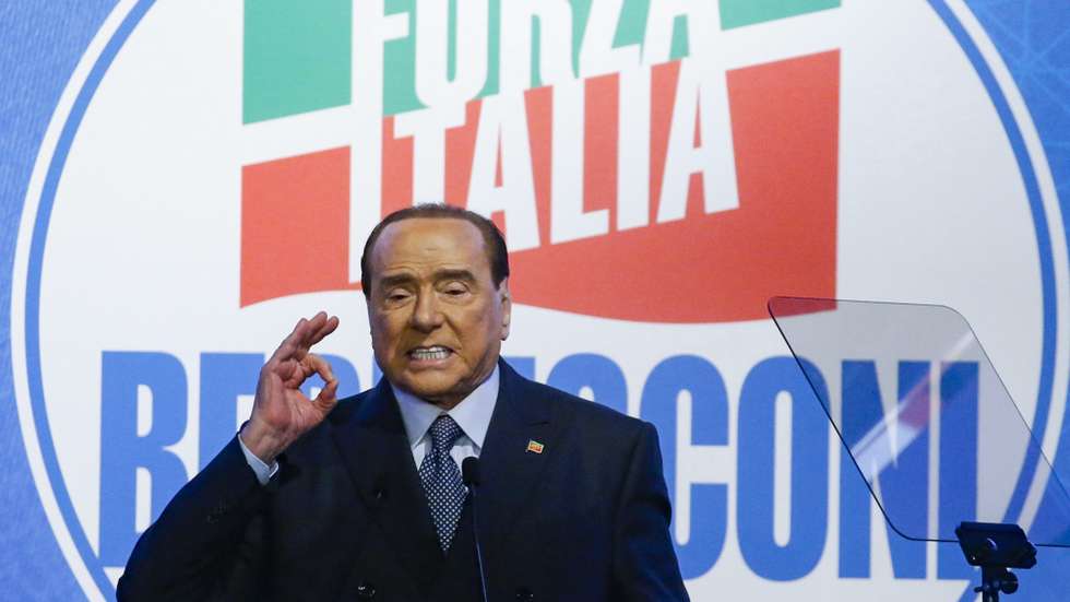 epa09880834 Former Italian Prime Minister and leader of the Forza Italia party Silvio Berlusconi speaks during a meeting with supporters at a rally in Rome, Italy, 09 April 2022.  EPA/FABIO FRUSTACI
