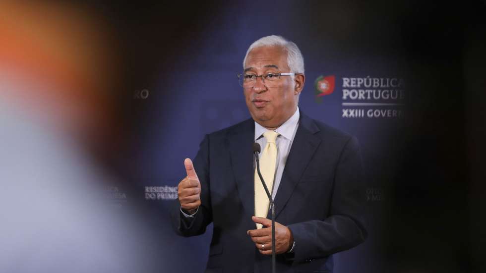 O primeiro-ministro, António Costa, fala aos jornalistas após receber os partidos com representação parlamentar, no âmbito da preparação da reunião do Conselho Europeu de 23 e 24 de junho, que discute as candidaturas de adesão à União Europeia da Ucrânia, da República da Moldova e da Geórgia, no Palácio de S. Bento, em Lisboa, 17 de junho de 2022. MIGUEL A. LOPES/LUSA
