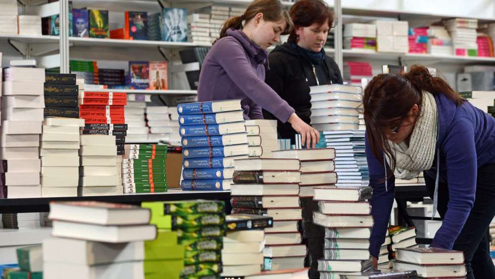 O programa de bolsas de criação literária foi retomado em 2017, quando o Ministério da Cultura era dirigido por Luís Filipe Castro Mendes, depois de 15 anos de interrupção