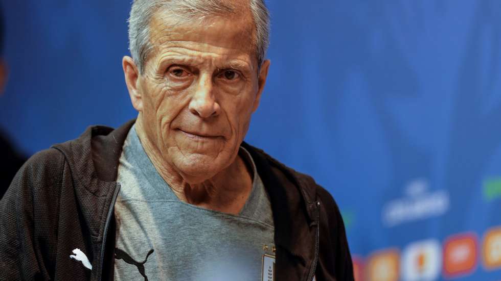 epa07669697 Uruguay&#039;s national soccer team head coach Oscar Tabarez delivers a press conference at the Maracana stadium, in Rio de Janeiro, Brazil, 23 June 2019.  EPA/Antonio Lacerda