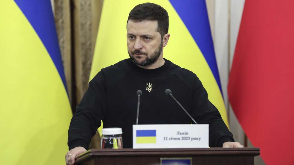 epa10400169 Ukrainian President Volodymyr Zelensky during a joint press conference with  Lithuanian President Gitanas Nauseda and Polish President Andrzej Duda (not pictured) after their meeting in the Western Ukrainian city of Lviv, Ukraine, 11 January 2023. Andrzej Duda and Gitanas Nauseda arrived in Lviv to meet with top Ukrainian officials, take part in the Second Summit of the Lublin Triangle, and express their support for Ukraine amid the Russian invasion.  EPA/MYKOLA TYS
