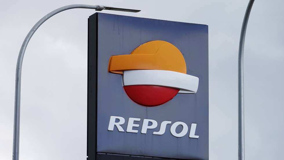 epa08562823 (FILE) - A general view of signage at a Repsol service station in Malaga, Spain, 16 October 2018 (reissued 23 July 2020). Repsol on 23 July 2020 released their first half-year 2020 results saying they posted an adjusted net income of 189 million euros for the first half of 2020 amid the Covid-19, coronavirus pandemic. Repsol said the pandemic that led to a historic fall in oil and gas prices resulted in a negative impact of 1.088 billion euros on the companys inventories as the company adjusted its price curves that in turn affected the book value of its Upstream assets and is reflected in special item results of -1.585 billion euros. As a result of the above, net income in the first half-year stood at -2.484 billion euros.  EPA/MAURITZ ANTIN *** Local Caption *** 54740854